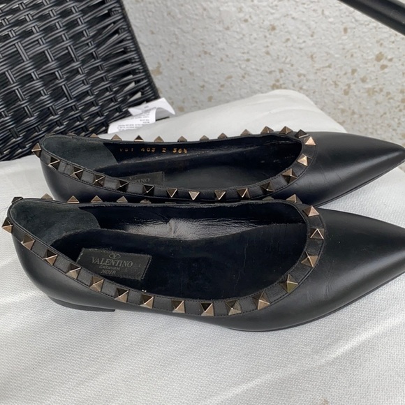 Rockstud Pointed toe flat - Picture 2 of 3